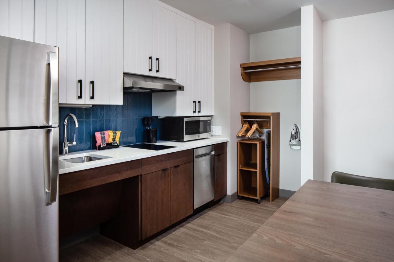 Staybridge Suites - Iowa City - Coralville By Ihg Экстерьер фото