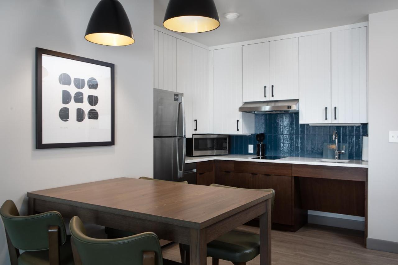 Staybridge Suites - Iowa City - Coralville By Ihg Экстерьер фото