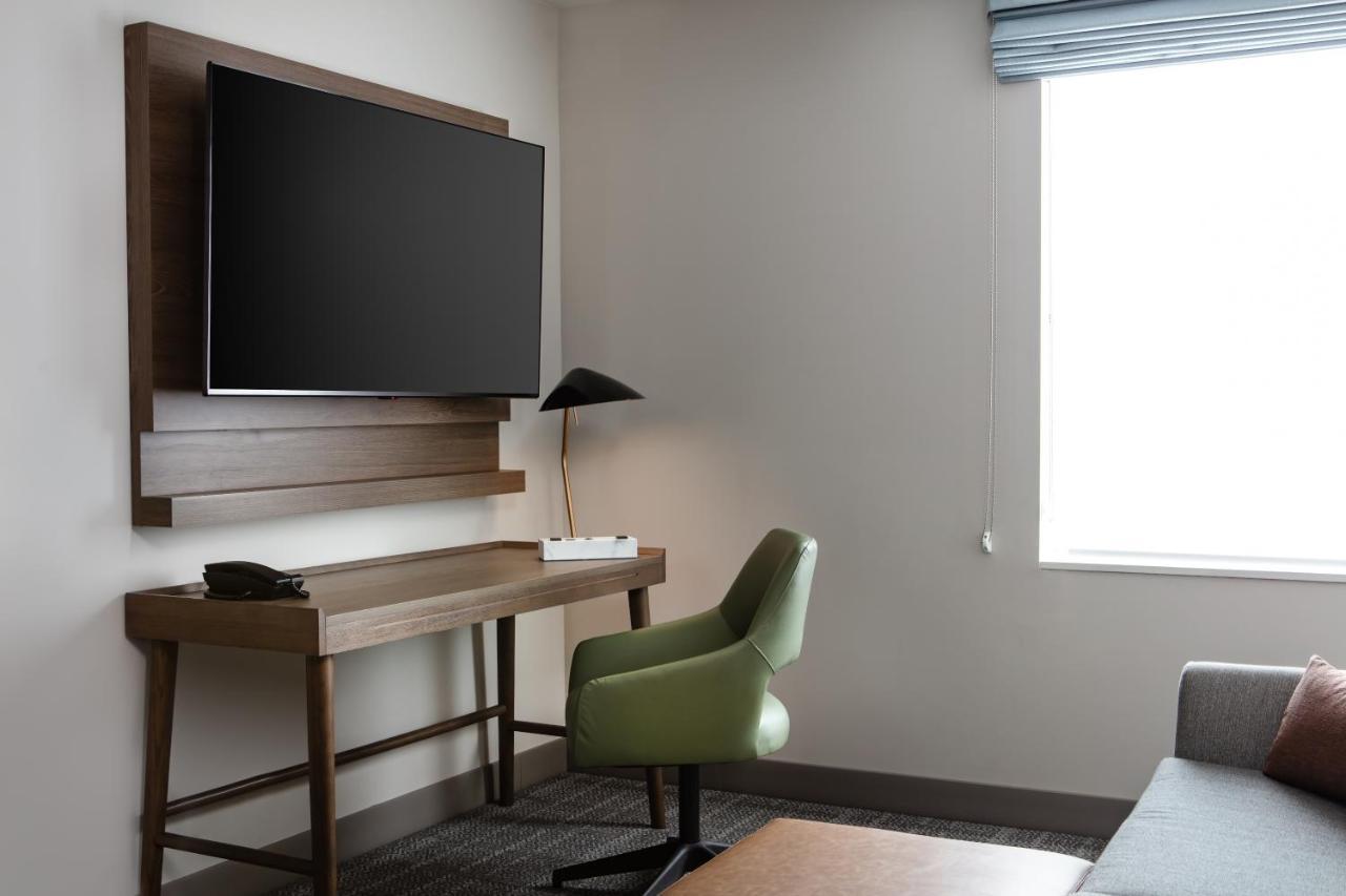 Staybridge Suites - Iowa City - Coralville By Ihg Экстерьер фото