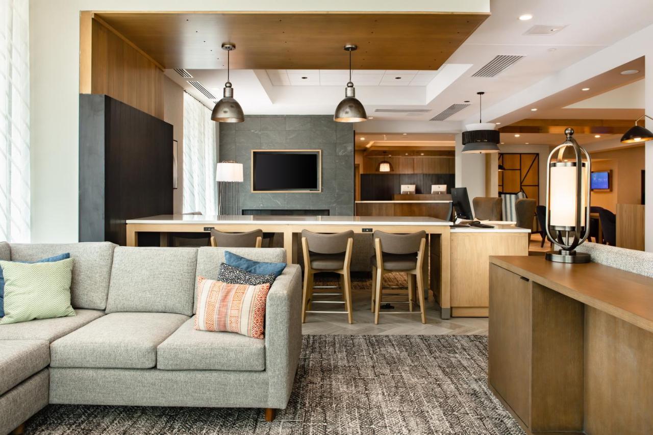 Staybridge Suites - Iowa City - Coralville By Ihg Экстерьер фото