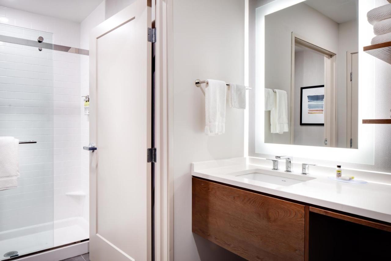 Staybridge Suites - Iowa City - Coralville By Ihg Экстерьер фото
