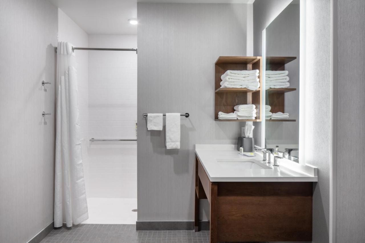 Staybridge Suites - Iowa City - Coralville By Ihg Экстерьер фото